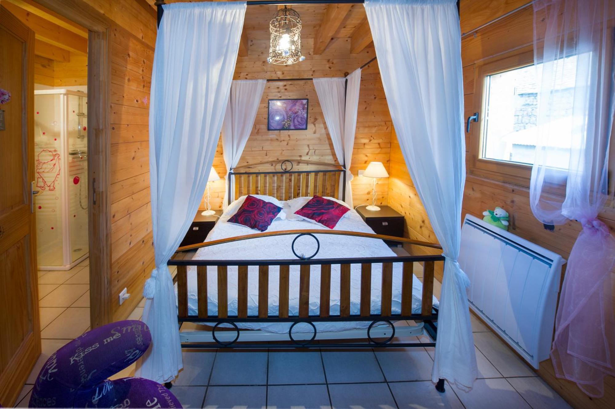 La Panouse  Le Chalet Du Roc מראה חיצוני תמונה